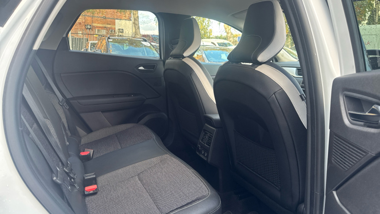 Renault Captur 1.0 TCE 90 SE Edition 5dr Petrol Hatchback